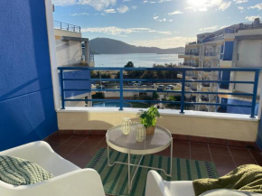 Apartamento con vistas al mar B3 Urb Puerto Azul